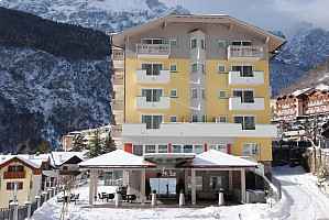 Hotel Alpenresort Belvedere SPA****S s polpenziou - Molveno