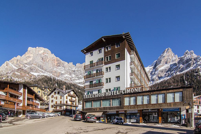 Hotel Excelsior Cimone*** s polpenziou - San Martino di Castrozza