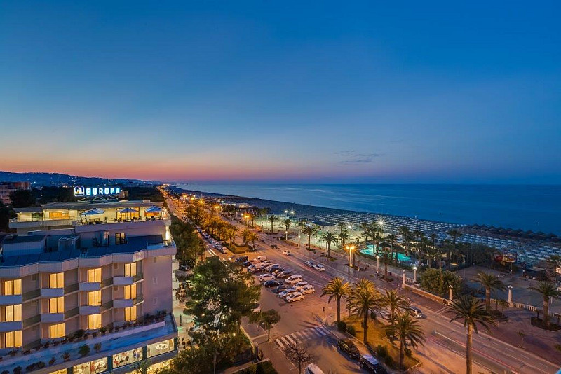 Hotel Europa Beach Village**** s polpenziou - Giulianova